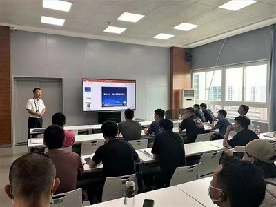 鞏固技能促提升 交流學習強安全——重慶空管分局精細化開展西南地區(qū)中小機場復(fù)訓(xùn)工作技術(shù)交流側(cè)記